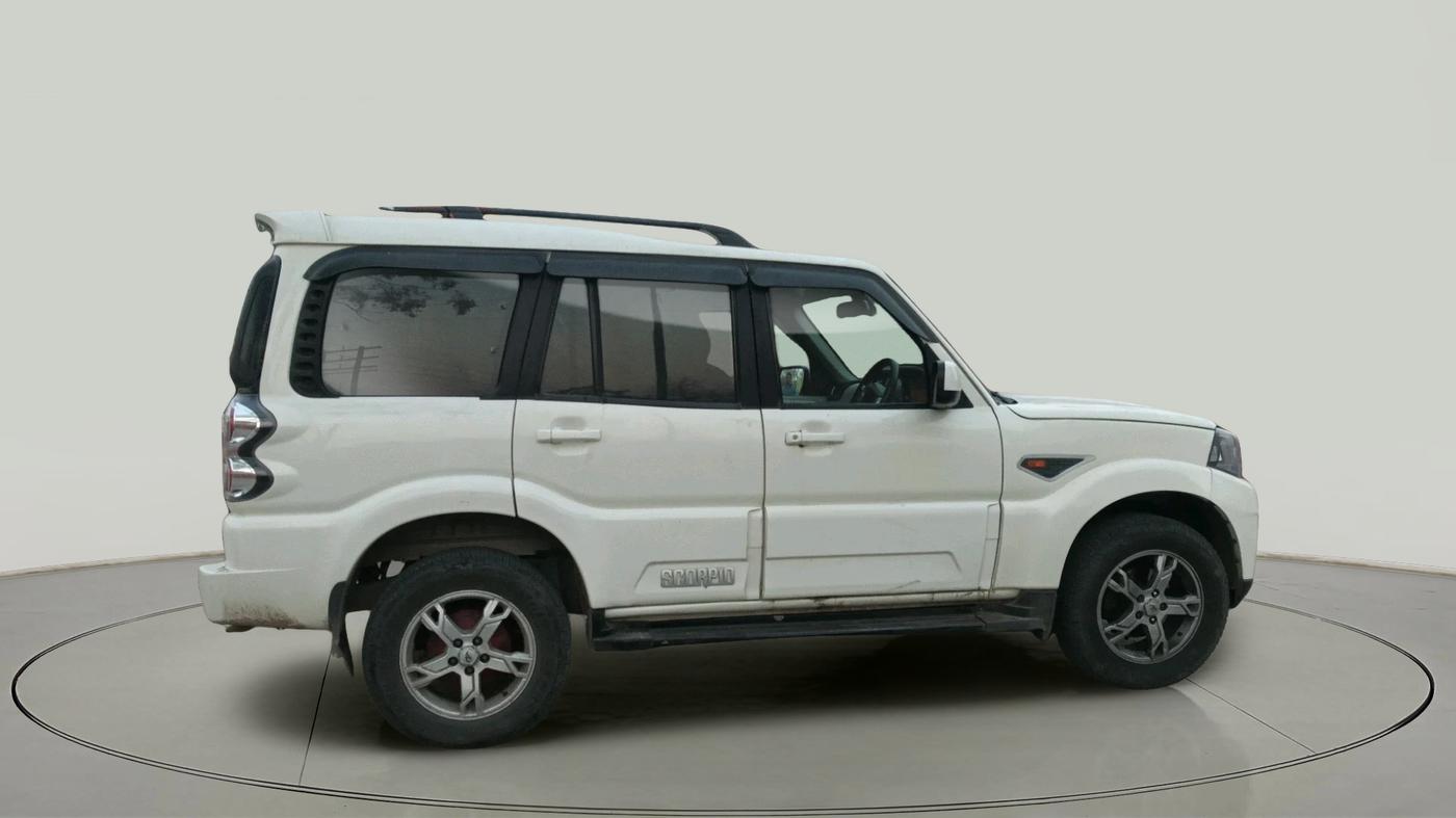 2016 Mahindra Scorpio S10, Diesel, Manual, 90,039 km, exterior