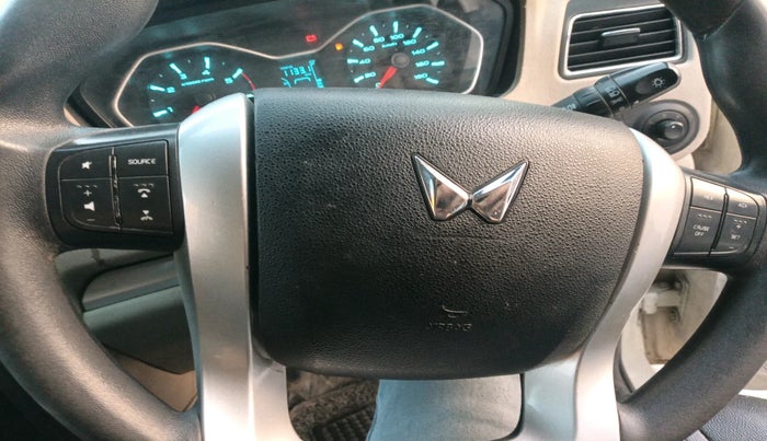 2016 Mahindra Scorpio S10, Diesel, Manual, 90,039 km, interior