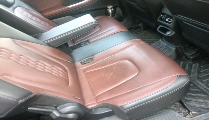 2022 Hyundai ALCAZAR 1.5 SIGNATURE (O) AT 7STR, Diesel, Automatic, 1,09,799 km, interior