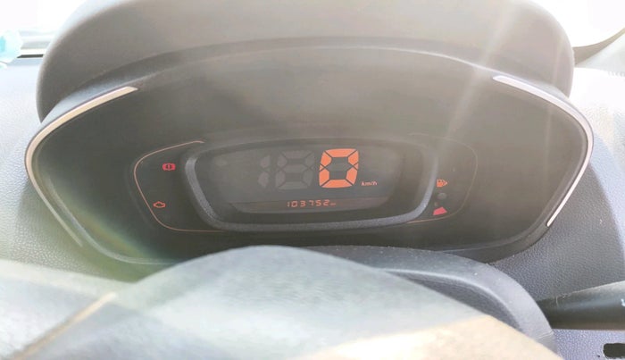 2016 Renault Kwid RXT 0.8, Petrol, Manual, 1,03,752 km, interior