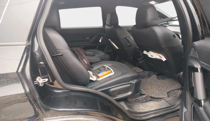 2022 Tata Safari XZA PLUS 6 S DARK EDITION, Diesel, Automatic, 38,359 km, interior