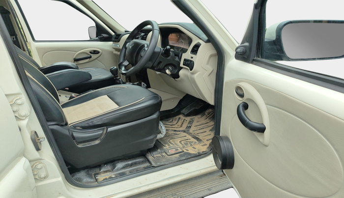 2024 Mahindra SCORPIO CLASSIC S 7STR, Diesel, Manual, 16,088 km, interior