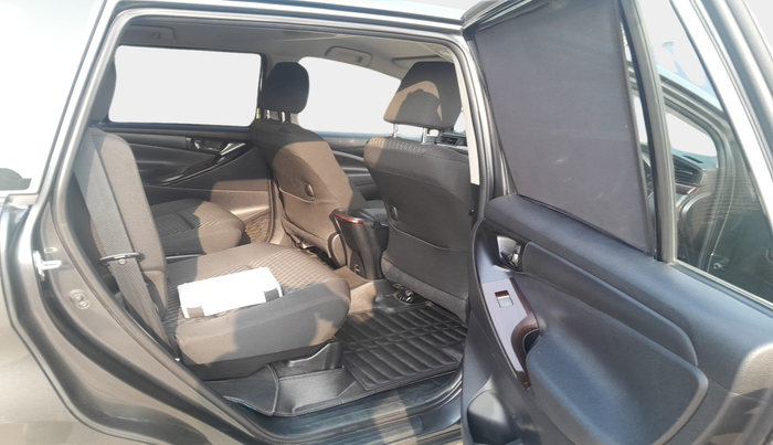 2017 Toyota Innova Crysta 2.8 GX AT 7 STR, Diesel, Automatic, 89,666 km, interior