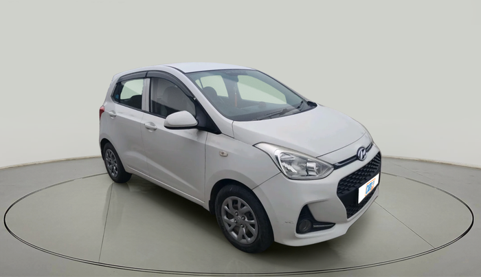2017 Hyundai Grand i10 SPORTZ 1.2 KAPPA VTVT, Petrol, Manual, 1,00,292 km, exterior