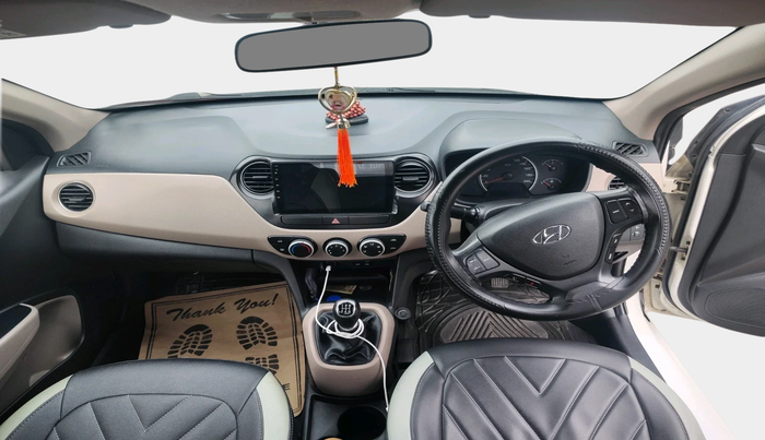 2017 Hyundai Grand i10 SPORTZ 1.2 KAPPA VTVT, Petrol, Manual, 1,00,292 km, interior