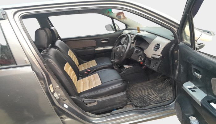 2013 Maruti Wagon R 1.0 LXI, Petrol, Manual, 64,445 km, interior