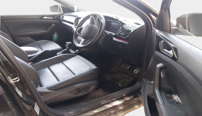 2024 Volkswagen TAIGUN GT PLUS 1.5 TSI DSG, Petrol, Automatic, 14,604 km, interior