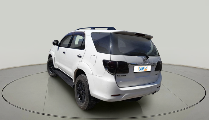 2015 Toyota Fortuner 3.0 4X2 AT, Diesel, Automatic, 1,40,867 km, exterior
