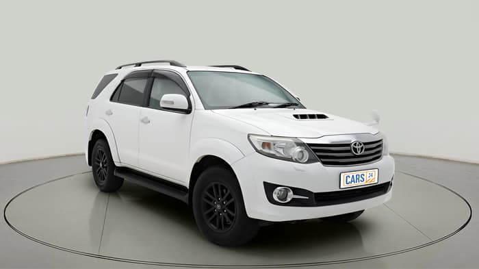 2015 Toyota Fortuner 3.0 4X2 AT, Diesel, Automatic, 1,40,867 km, exterior