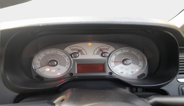 2010 Fiat Linea EMOTION 1.4, Petrol, Manual, 99,999 km, interior