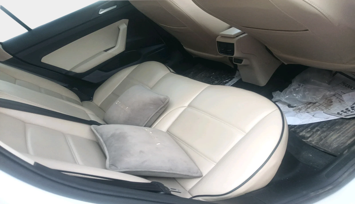 2023 Volkswagen VIRTUS HIGHLINE TSI 1.0 MT, Petrol, Manual, 45,090 km, interior