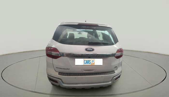 2016 Ford Endeavour TITANIUM 3.2 4X4 AT, Diesel, Automatic, 1,73,239 km, exterior