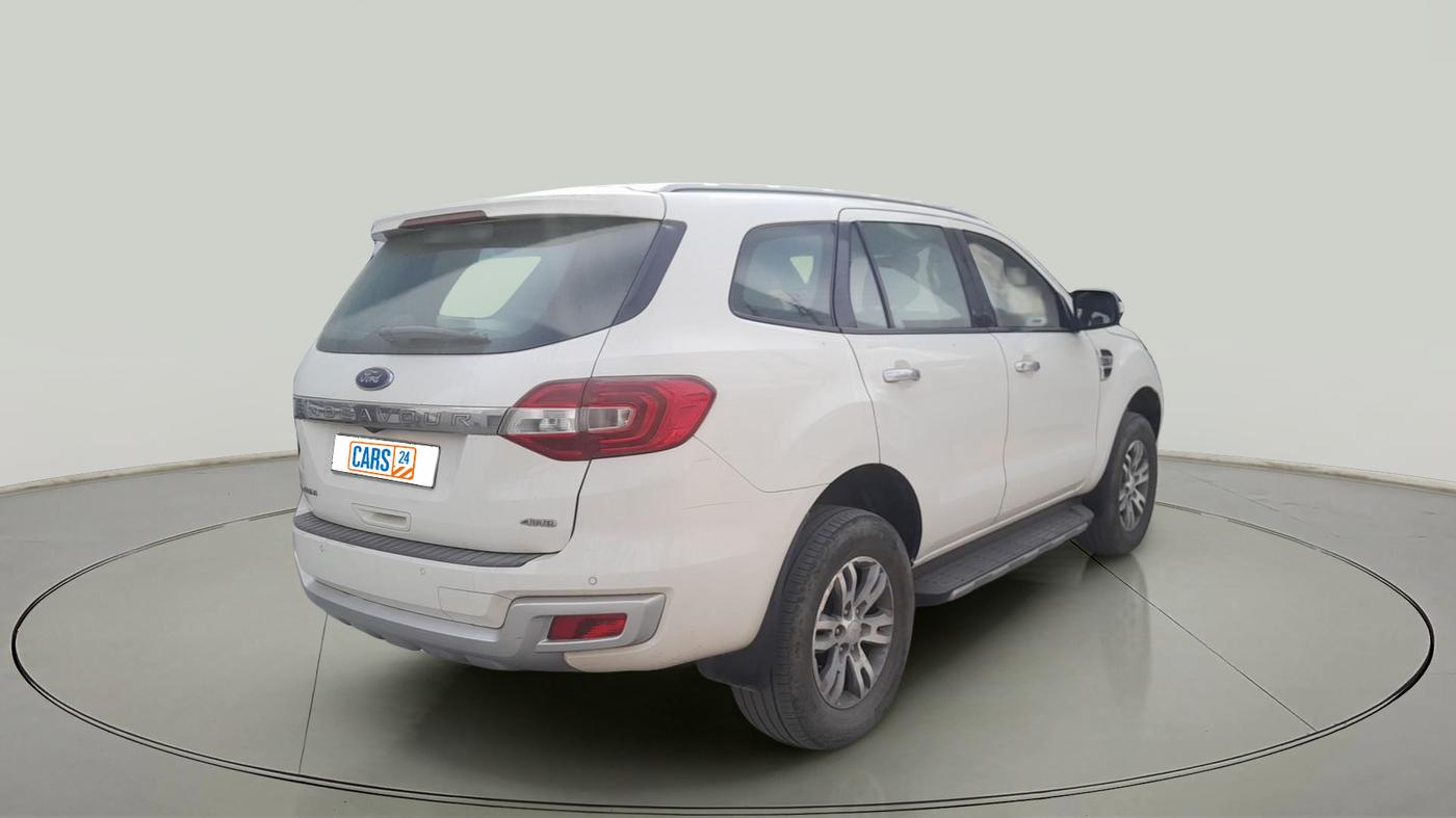 2016 Ford Endeavour TITANIUM 3.2 4X4 AT, Diesel, Automatic, 1,73,239 km, exterior