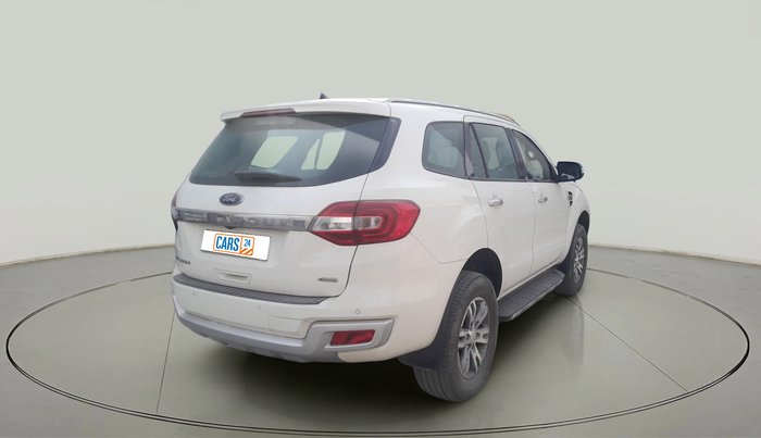 2016 Ford Endeavour TITANIUM 3.2 4X4 AT, Diesel, Automatic, 1,73,239 km, exterior