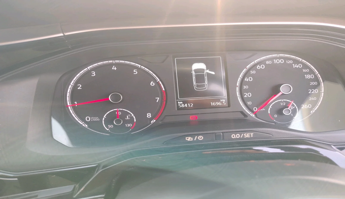 2022 Volkswagen VIRTUS HIGHLINE TSI 1.0 MT, Petrol, Manual, 58,412 km, interior