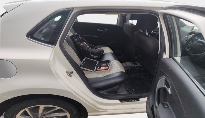 2018 Volkswagen Polo COMFORTLINE 1.0L MPI, Petrol, Manual, 97,635 km, interior