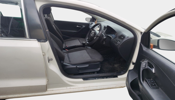 2018 Volkswagen Polo COMFORTLINE 1.0L MPI, Petrol, Manual, 97,635 km, interior
