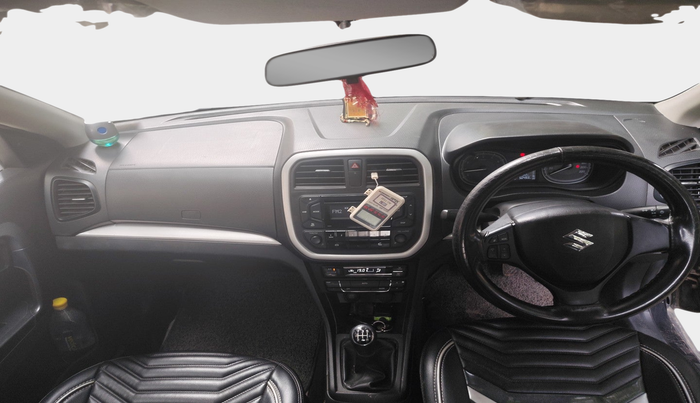 2022 Maruti Vitara Brezza VXI, Petrol, Manual, 50,494 km, interior