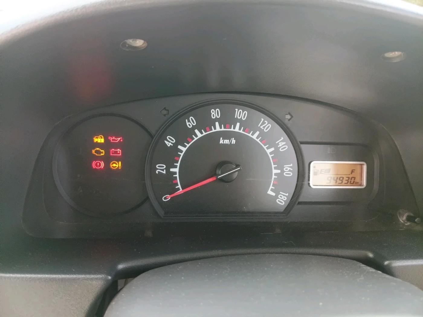 2014 Maruti Alto K10 LXI, CNG, Manual, 94,930 km, interior
