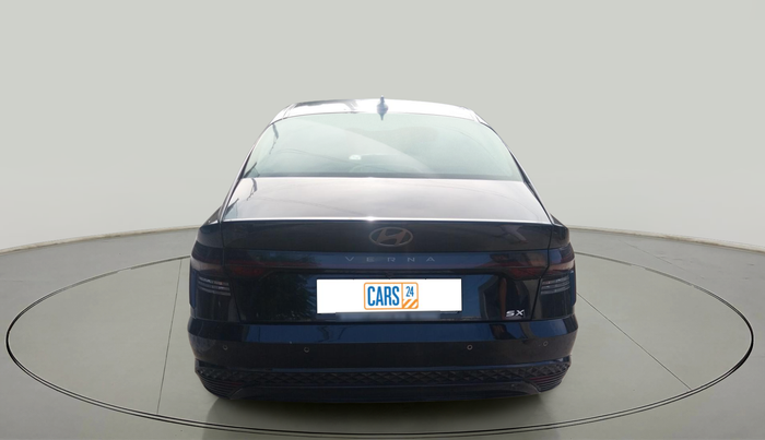 2024 Hyundai Verna  SX 1.5 MPI IVT, Petrol, Automatic, 31,002 km, exterior