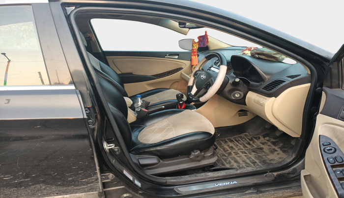 2016 Hyundai Verna 1.6 CRDI SX, Diesel, Manual, 77,806 km, interior