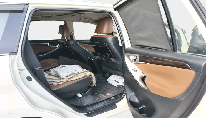 2017 Toyota Innova Crysta 2.8 ZX AT 7 STR, Diesel, Automatic, 1,77,898 km, interior