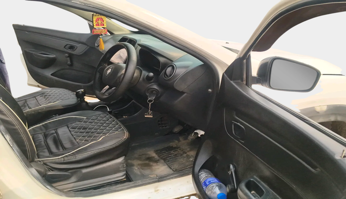 2016 Renault Kwid RXL, Petrol, Manual, 79,573 km, interior