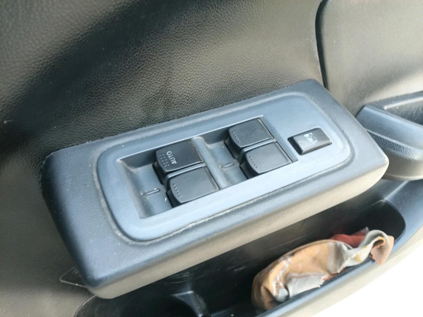 2020 Maruti Swift LXI, CNG, Manual, 70,554 km, interior