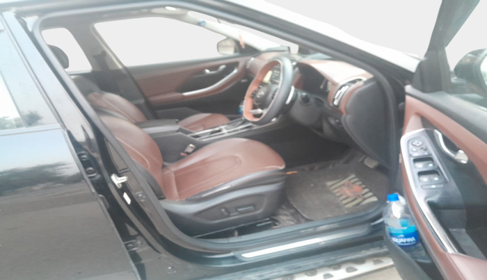 2021 Hyundai ALCAZAR 1.5 SIGNATURE (O) AT 6STR, Diesel, Automatic, 34,000 km, interior