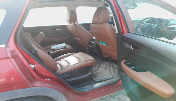 2022 MG HECTOR PLUS SHARP 2.0 DIESEL TURBO MT 6-STR, Diesel, Manual, 1,07,392 km, interior