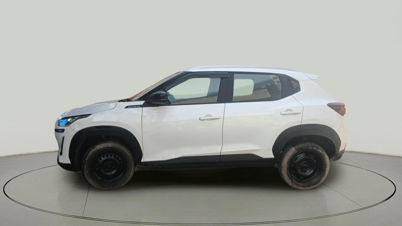 2021 Nissan MAGNITE XL, Petrol, Manual, 47,794 km, exterior