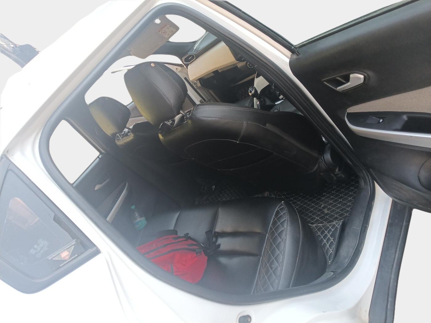 2021 Nissan MAGNITE XL, Petrol, Manual, 47,794 km, interior