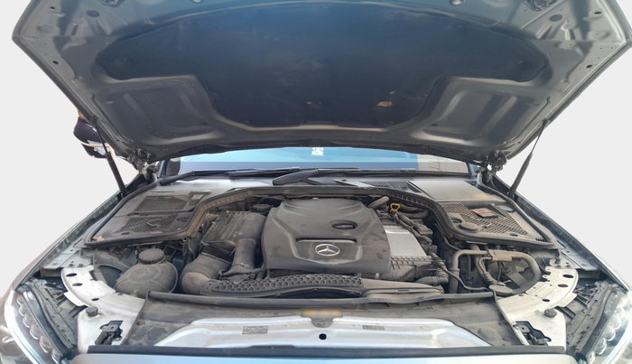 2015 Mercedes Benz C Class C 200 AVANTGARDE, Petrol, Automatic, 27,649 km, exterior