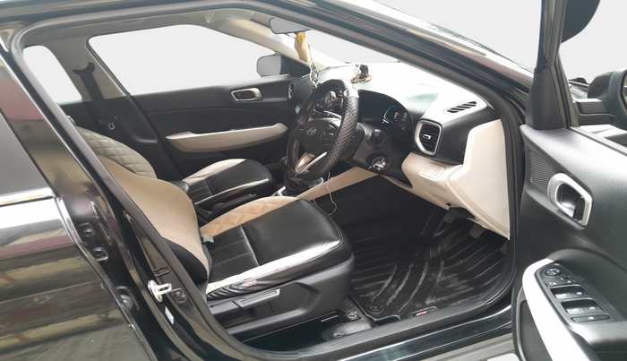 2022 Hyundai VENUE S(O) 1.2, Petrol, Manual, 40,178 km, interior