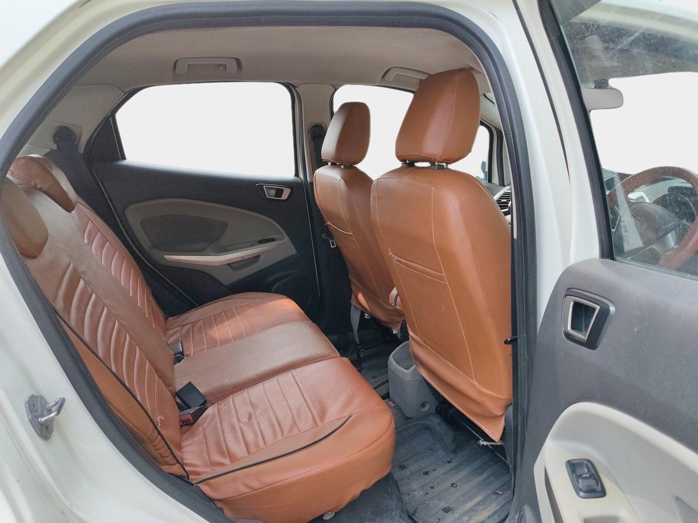 2014 Ford Ecosport TITANIUM 1.5L DIESEL, Diesel, Manual, 1,11,569 km, interior