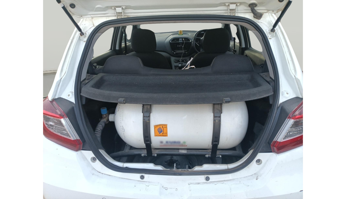 2023 Tata Tiago XT CNG, Petrol, Manual, 78,046 km, exterior