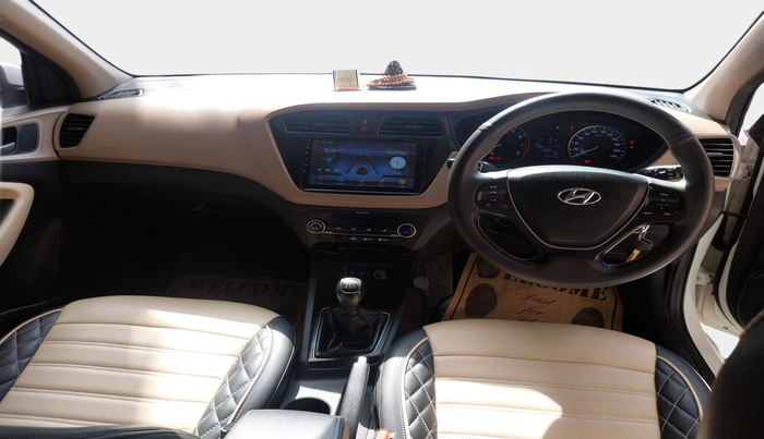 2017 Hyundai Elite i20 SPORTZ 1.2, Petrol, Manual, 1,27,719 km, interior