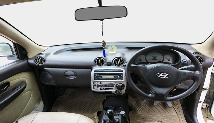 2011 Hyundai Santro Xing GLS, Petrol, Manual, 1,14,603 km, interior