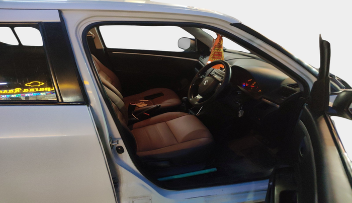 2017 Maruti Swift Dzire LXI (O), Petrol, Manual, 1,10,089 km, interior