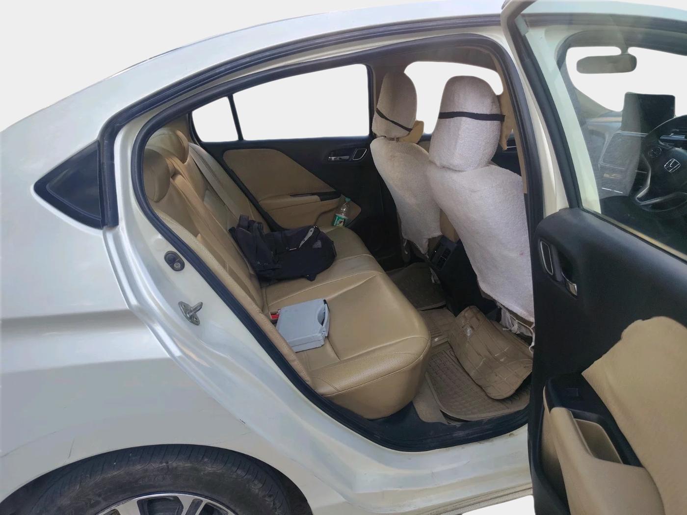 2019 Honda City 1.5L I-VTEC V MT, Petrol, Manual, 1,54,526 km, interior