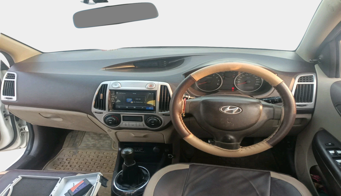 2011 Hyundai i20 MAGNA 1.2, CNG, Manual, 90,462 km, interior