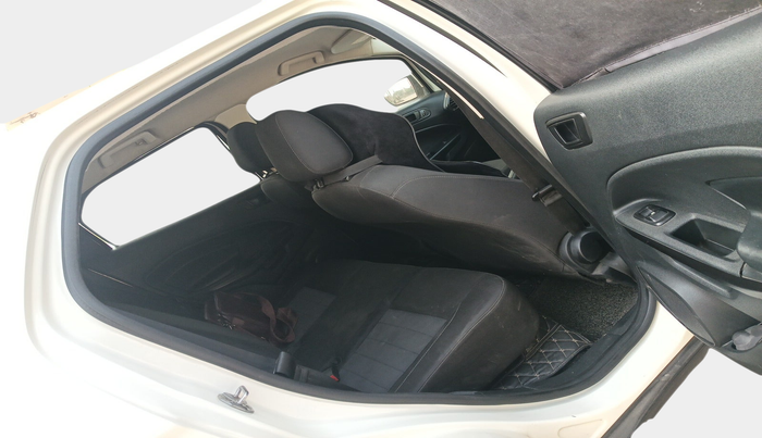 2019 Ford Ecosport AMBIENTE 1.5L DIESEL, Diesel, Manual, 1,18,744 km, interior