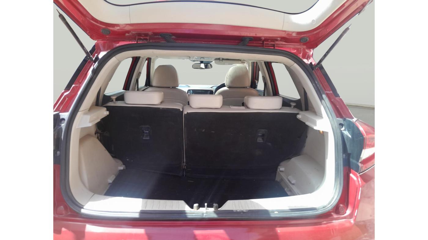 2019 Mahindra XUV300 W8 (O) 1.2 PETROL, Petrol, Manual, 64,072 km, exterior