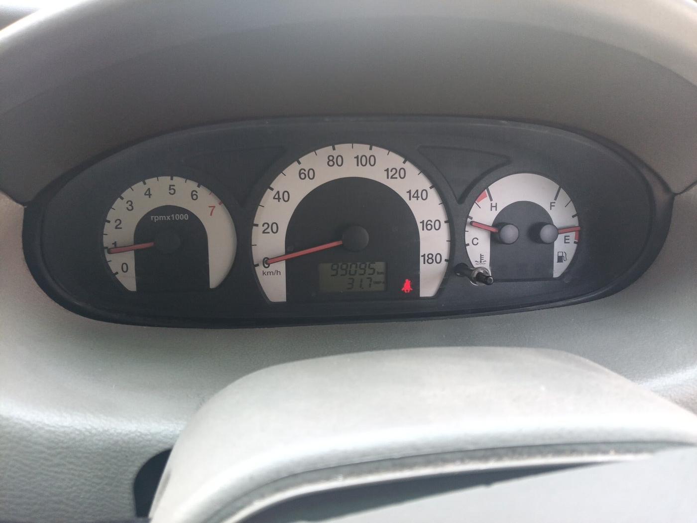 2013 Mahindra Quanto C6, Diesel, Manual, 99,095 km, interior