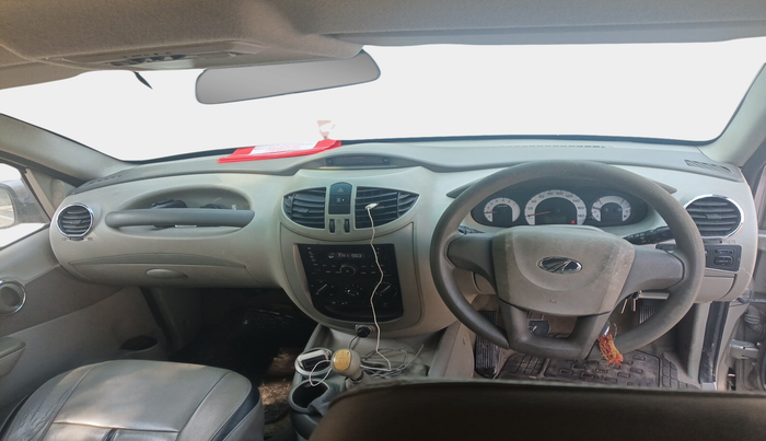 2013 Mahindra Quanto C6, Diesel, Manual, 99,095 km, interior