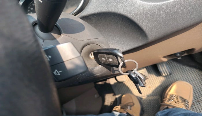 2016 Renault Duster 110 PS RXL 4X2 MT, Diesel, Manual, 1,62,779 km, interior