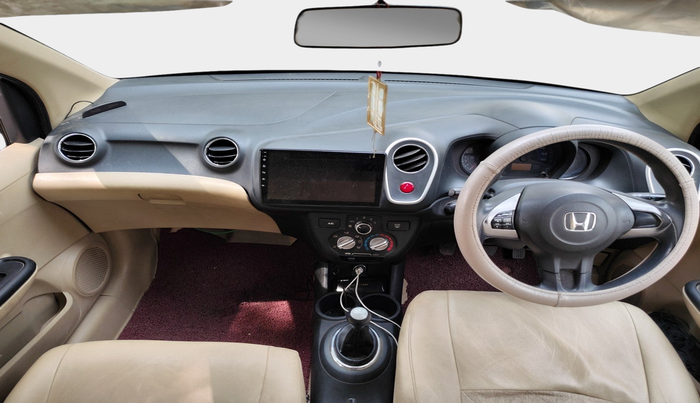 2014 Honda Mobilio 1.5L I-DTEC S, Diesel, Manual, 93,301 km, interior