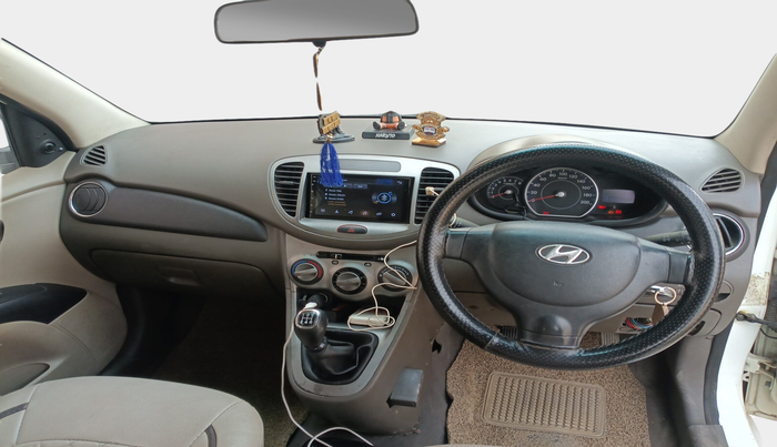 2011 Hyundai i10 MAGNA 1.1, Petrol, Manual, 1,07,357 km, interior