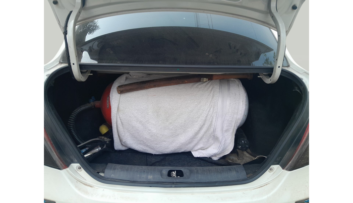 2016 Maruti Swift Dzire LXI (O), Petrol, Manual, 99,385 km, exterior