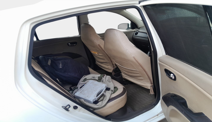 2013 Hyundai i10 SPORTZ 1.1, Petrol, Manual, 74,100 km, interior